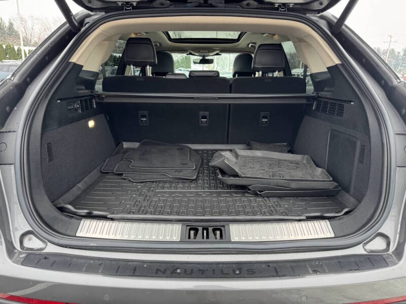 2022 Lincoln Nautilus Reserve