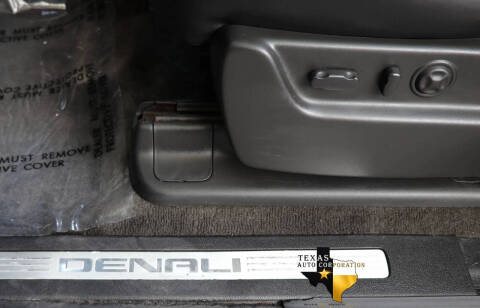 2011 GMC Yukon Denali