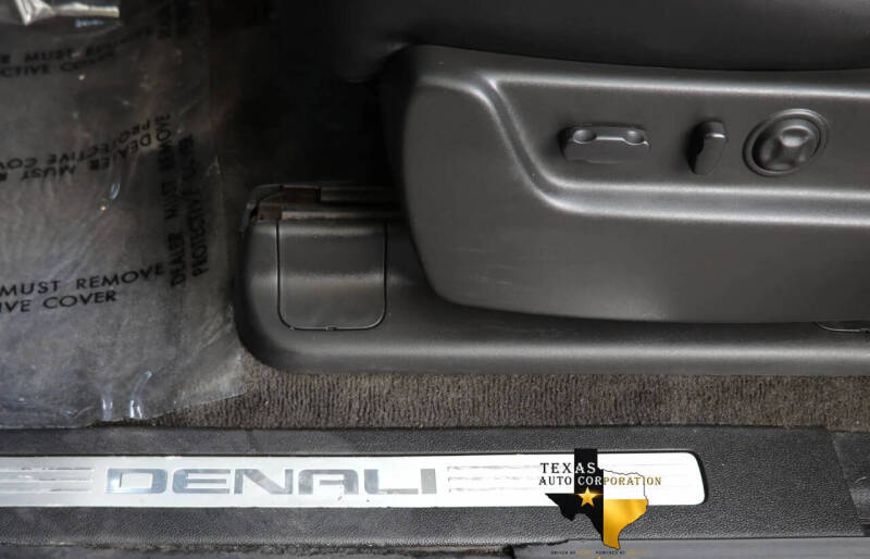 2011 GMC Yukon Denali