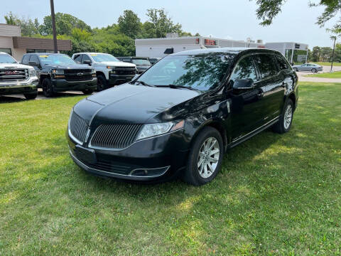 2014 Lincoln MKT Town Car for sale at Dean's Auto Sales in Flint MI