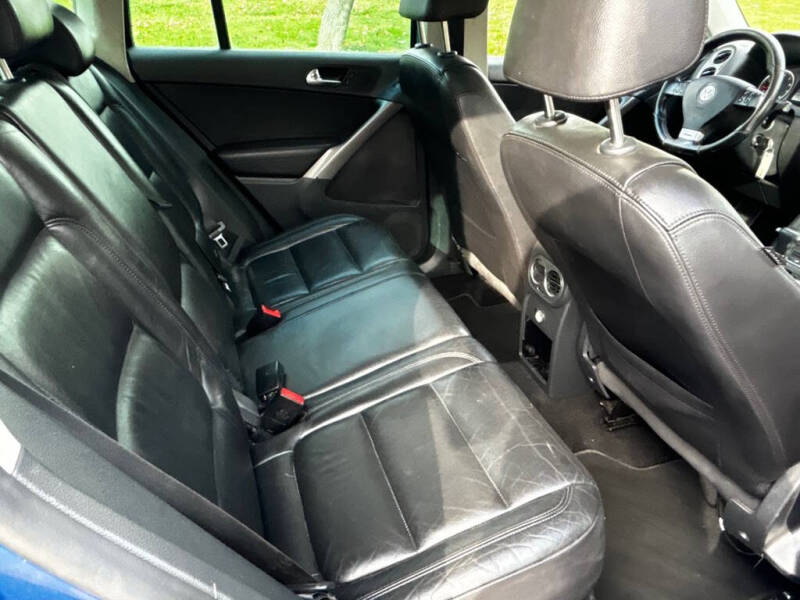 2010 Volkswagen Tiguan S 4Motion