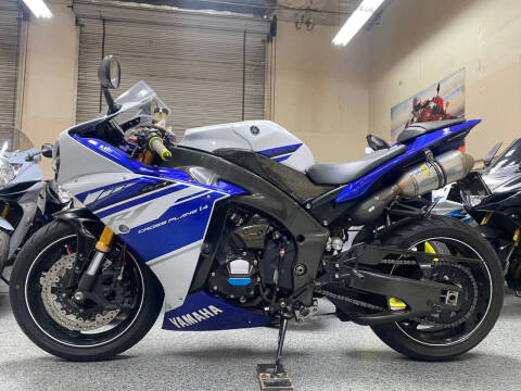 2014 Yamaha YZF-R1