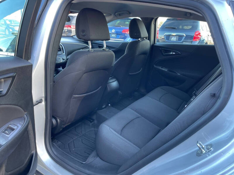 2021 Chevrolet Malibu LS