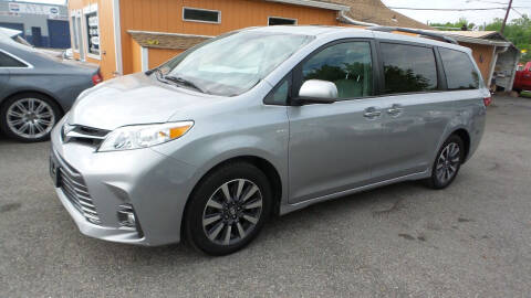 2018 Toyota Sienna for sale at Unlimited Auto Sales in Upper Marlboro MD