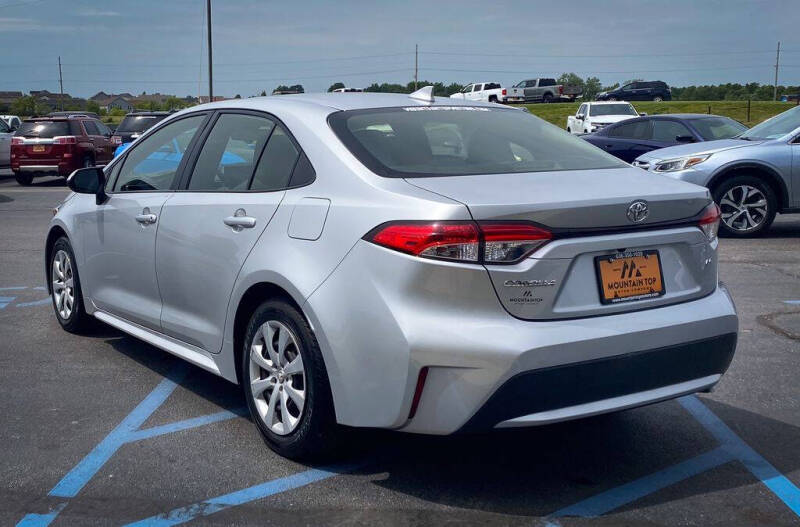 2020 Toyota Corolla LE