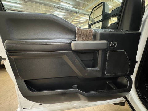 2019 Ford F-350 Super Duty Lariat