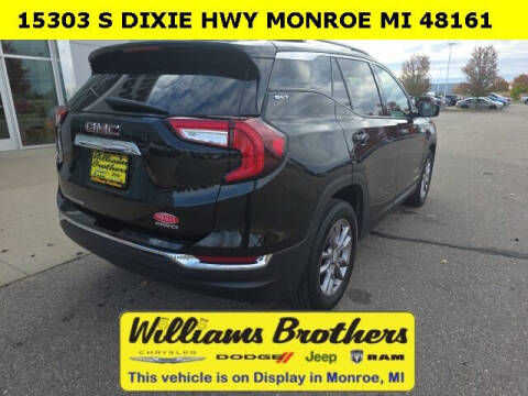 2024 GMC Terrain SLT