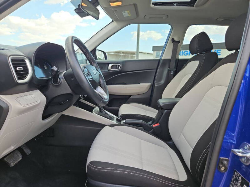 2025 Hyundai Venue SEL