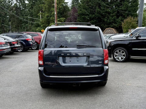 2013 Dodge Grand Caravan R/T