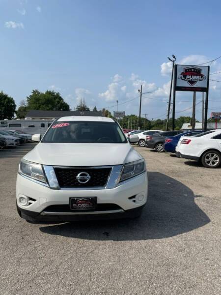 2014 Nissan Pathfinder for sale at El Pueblo Auto Sales in Des Moines IA