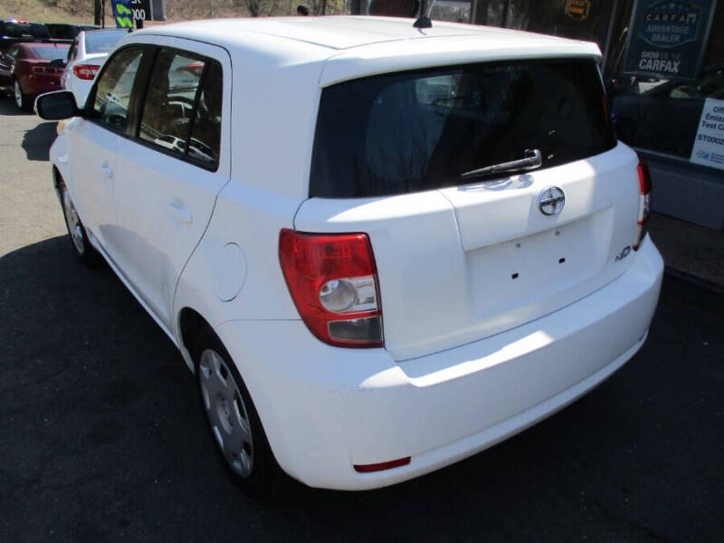 2010 Scion xD