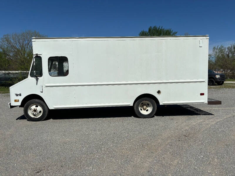 1987 GMC P30 Forward Control Chassis