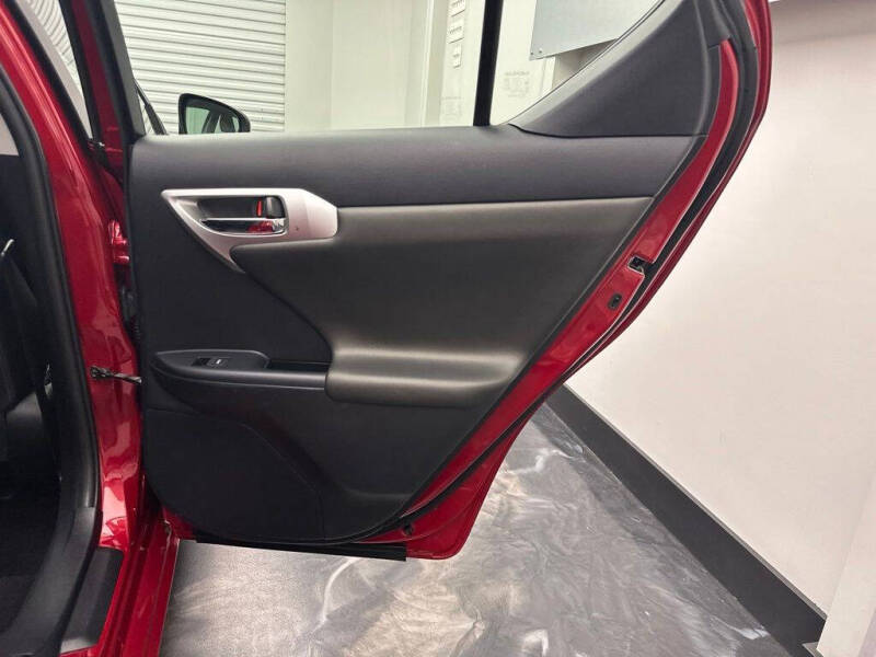 2011 Lexus CT 200h Premium