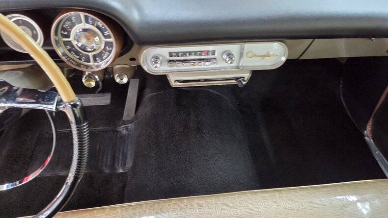 1957 Chrysler Windsor