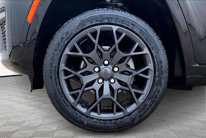 2026 Jeep Grand Cherokee Summit