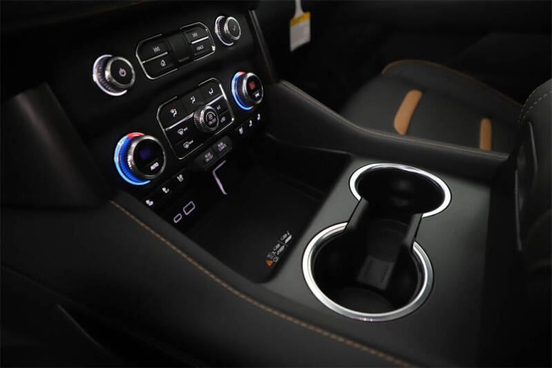 2024 GMC Yukon XL AT4