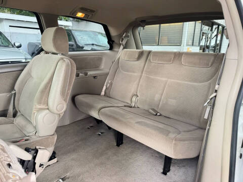 2004 Toyota Sienna