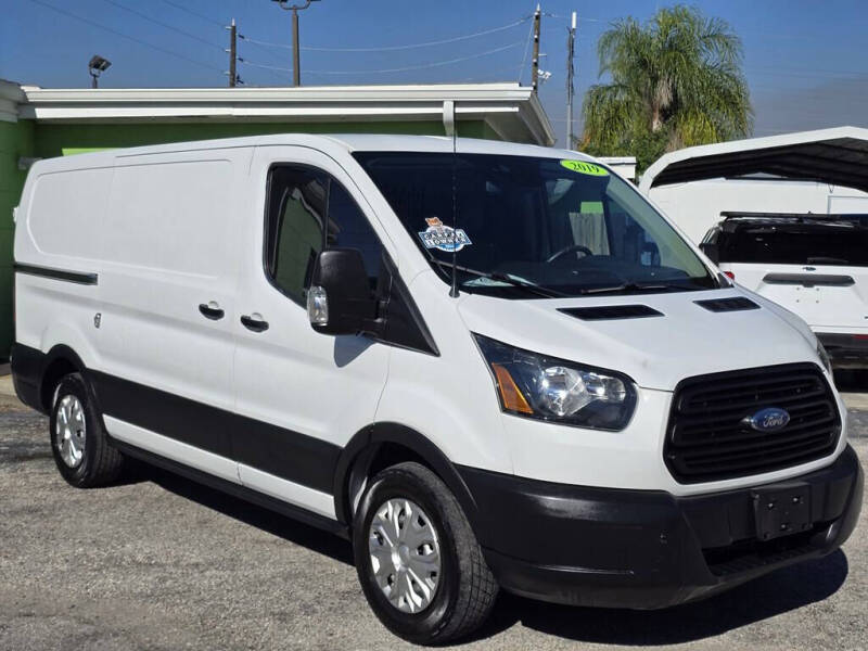 2019 Ford Transit Van Base's photo