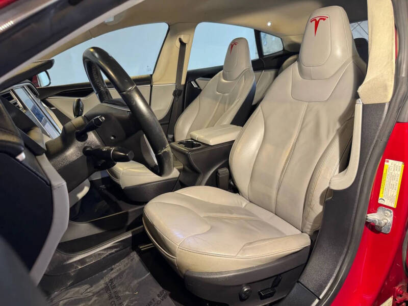 2014 Tesla Model S
