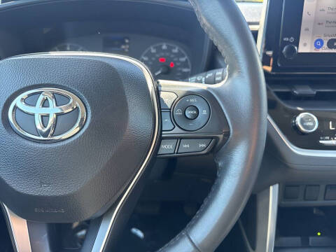 2024 Toyota Corolla Cross LE