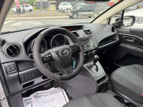 2014 Mazda MAZDA5 Sport