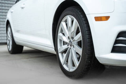 2017 Audi A4 2.0T quattro Premium