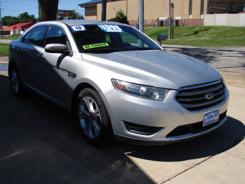 2018 Ford Taurus SEL