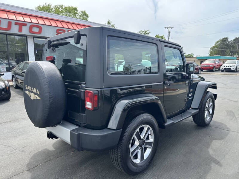 2012 Jeep Wrangler Sahara