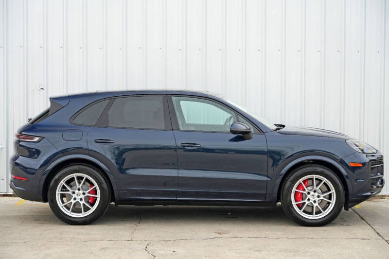 2025 Porsche Cayenne S