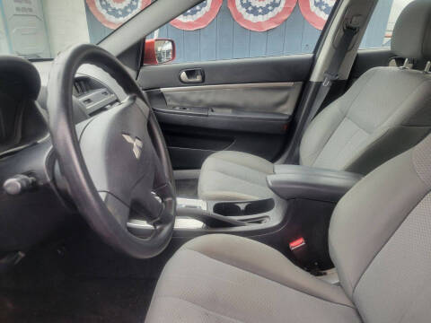 2011 Mitsubishi Galant FE