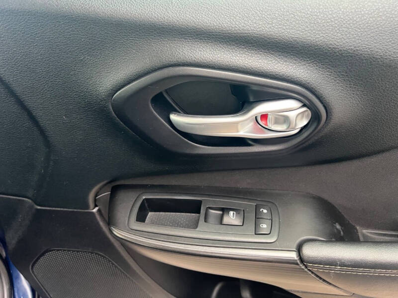 2014 Jeep Cherokee Sport