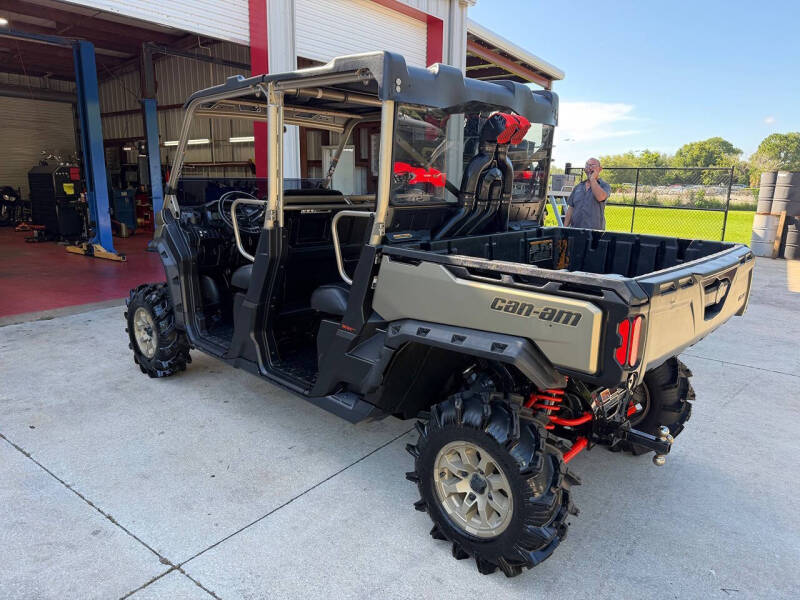 2022 Can-Am Defender Max X MR