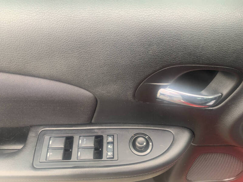 2013 Chrysler 200 Touring