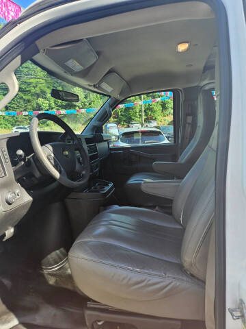 2017 Chevrolet Express 2500
