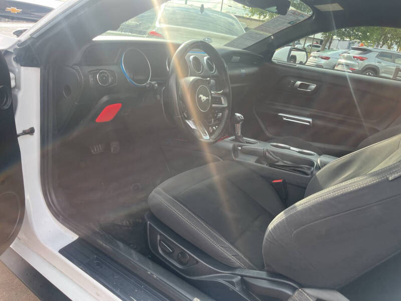 2022 Ford Mustang EcoBoost