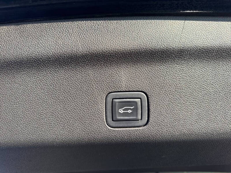 2023 Cadillac Escalade ESV Premium Luxury