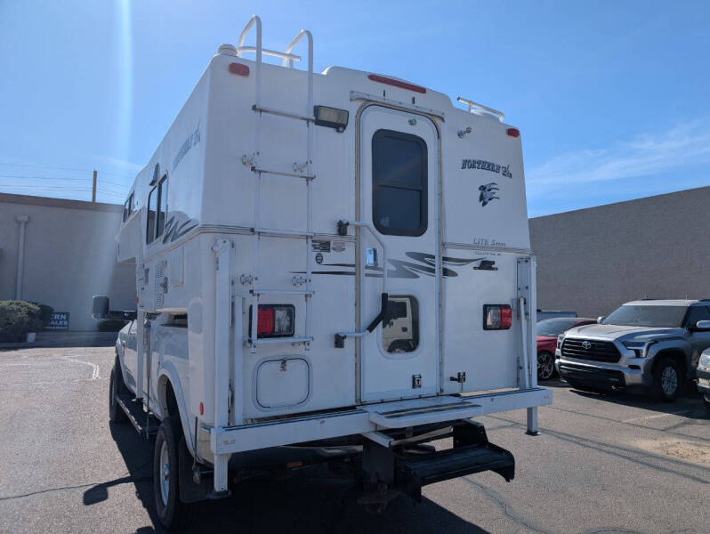 2011 Northern Lite M-8.5 Q-LITE