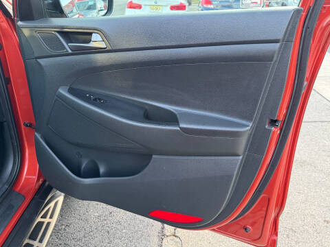 2017 Hyundai Tucson SE