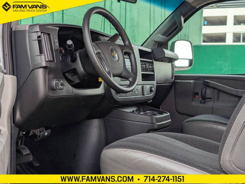 2023 Chevrolet Express 2500