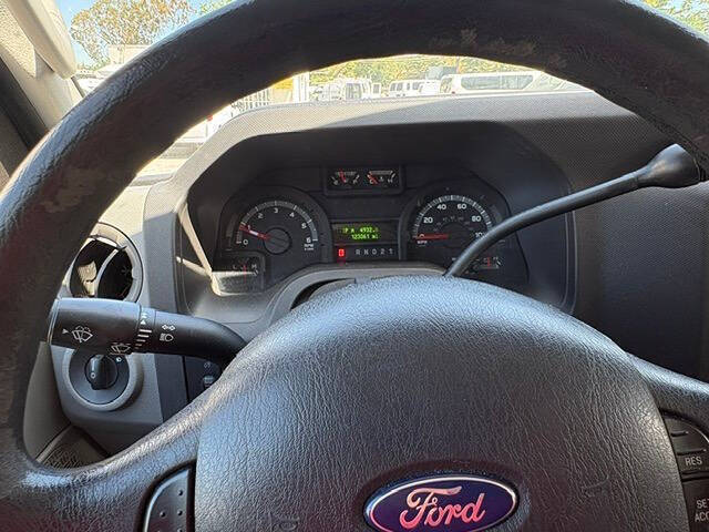 2010 Ford E-Series E-350 SD XL