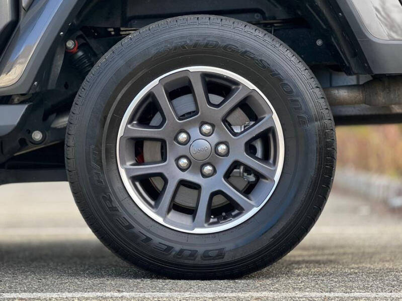 2022 Jeep Gladiator Overland