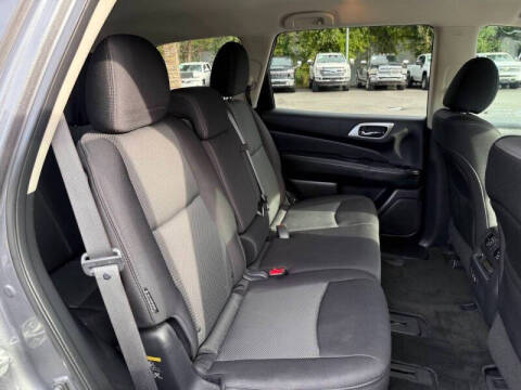 2020 Nissan Pathfinder S