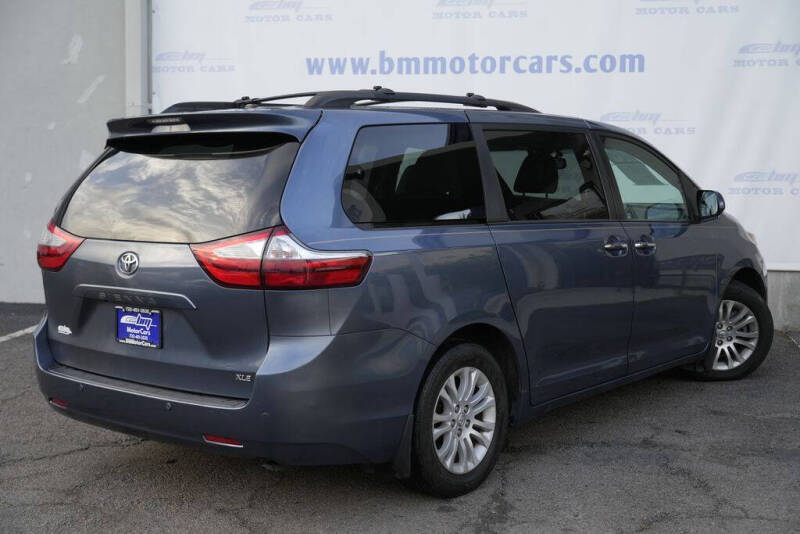 2017 Toyota Sienna