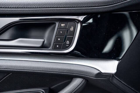 2026 Porsche Panamera 4