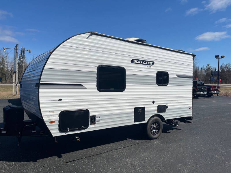 2023 Sunset Park RV Sun Lite
