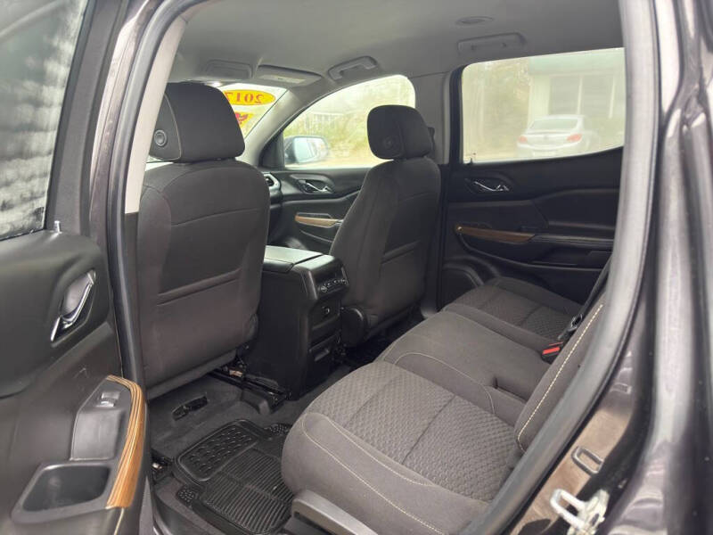 2017 GMC Acadia SLE-1