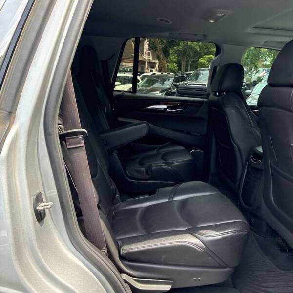 2015 Cadillac Escalade Luxury