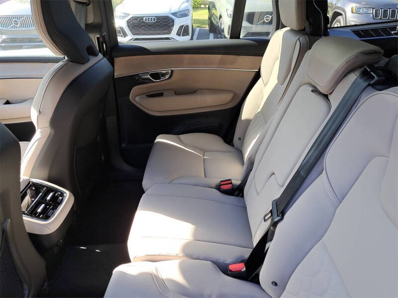 2026 Volvo XC90 B6 Core