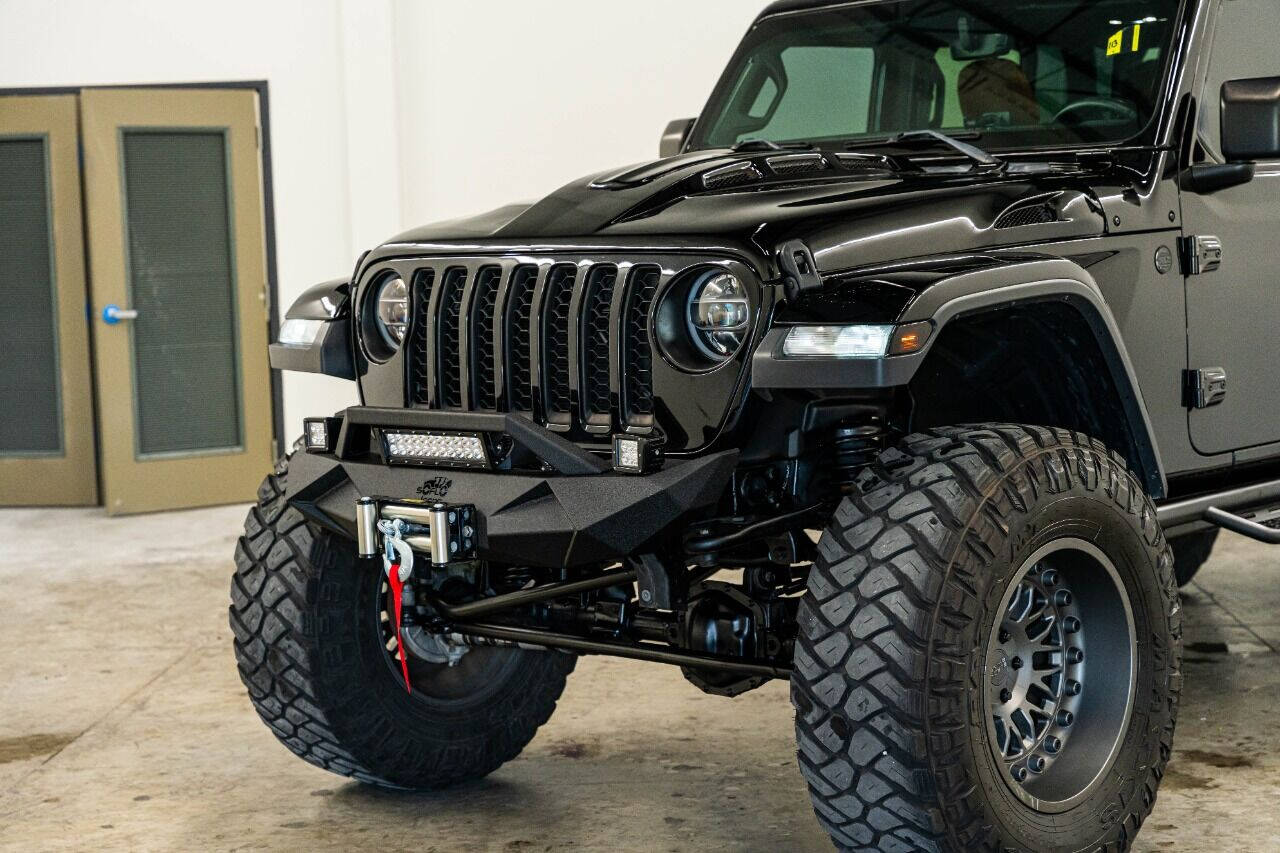 2020 JEEP Gladiator Pickup - $54,999