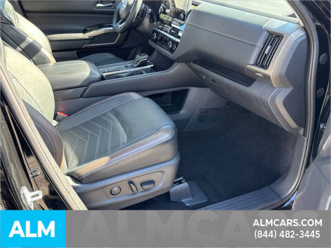 2023 Nissan Pathfinder Platinum